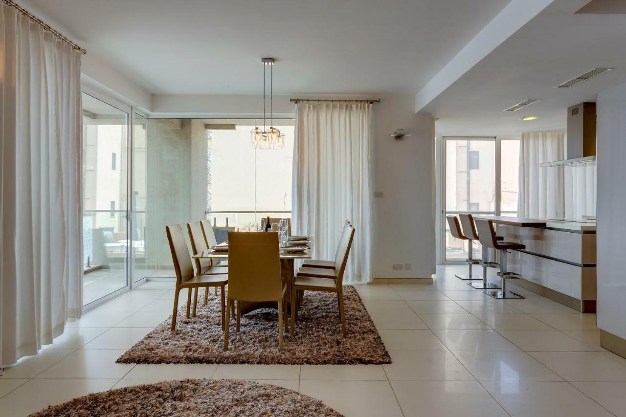 Contemporary, Luxury Apartment With Valletta And Harbour Views سليمة المظهر الخارجي الصورة