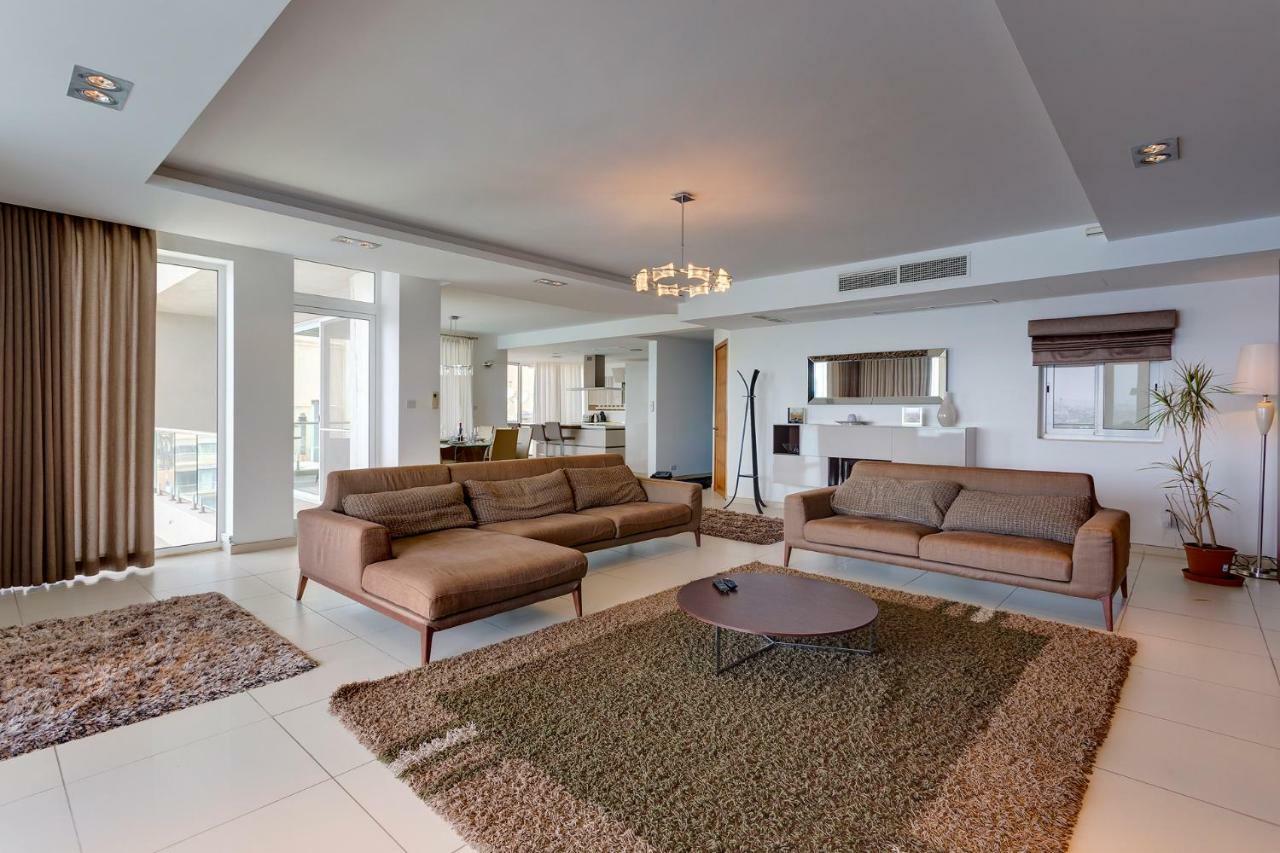 Contemporary, Luxury Apartment With Valletta And Harbour Views سليمة المظهر الخارجي الصورة