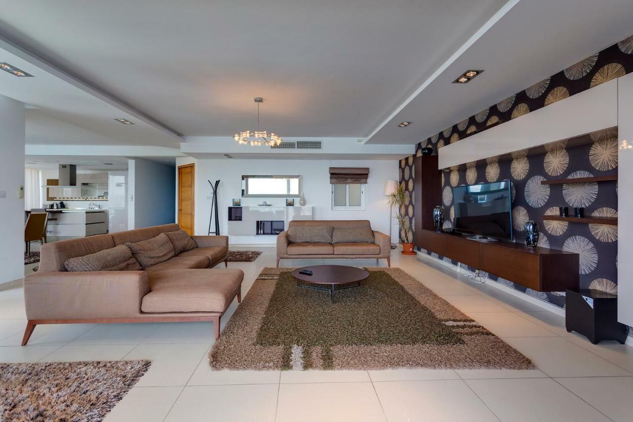 Contemporary, Luxury Apartment With Valletta And Harbour Views سليمة المظهر الخارجي الصورة