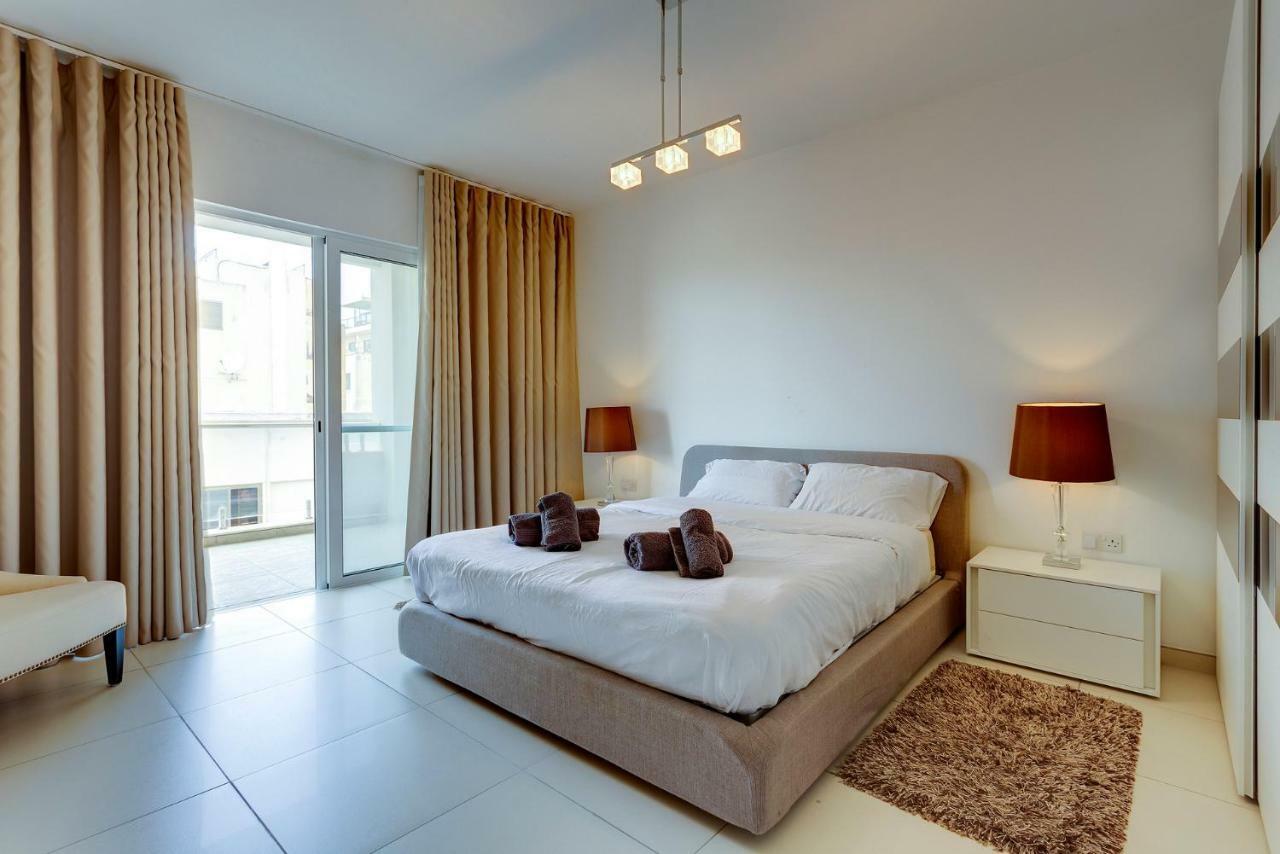 Contemporary, Luxury Apartment With Valletta And Harbour Views سليمة المظهر الخارجي الصورة